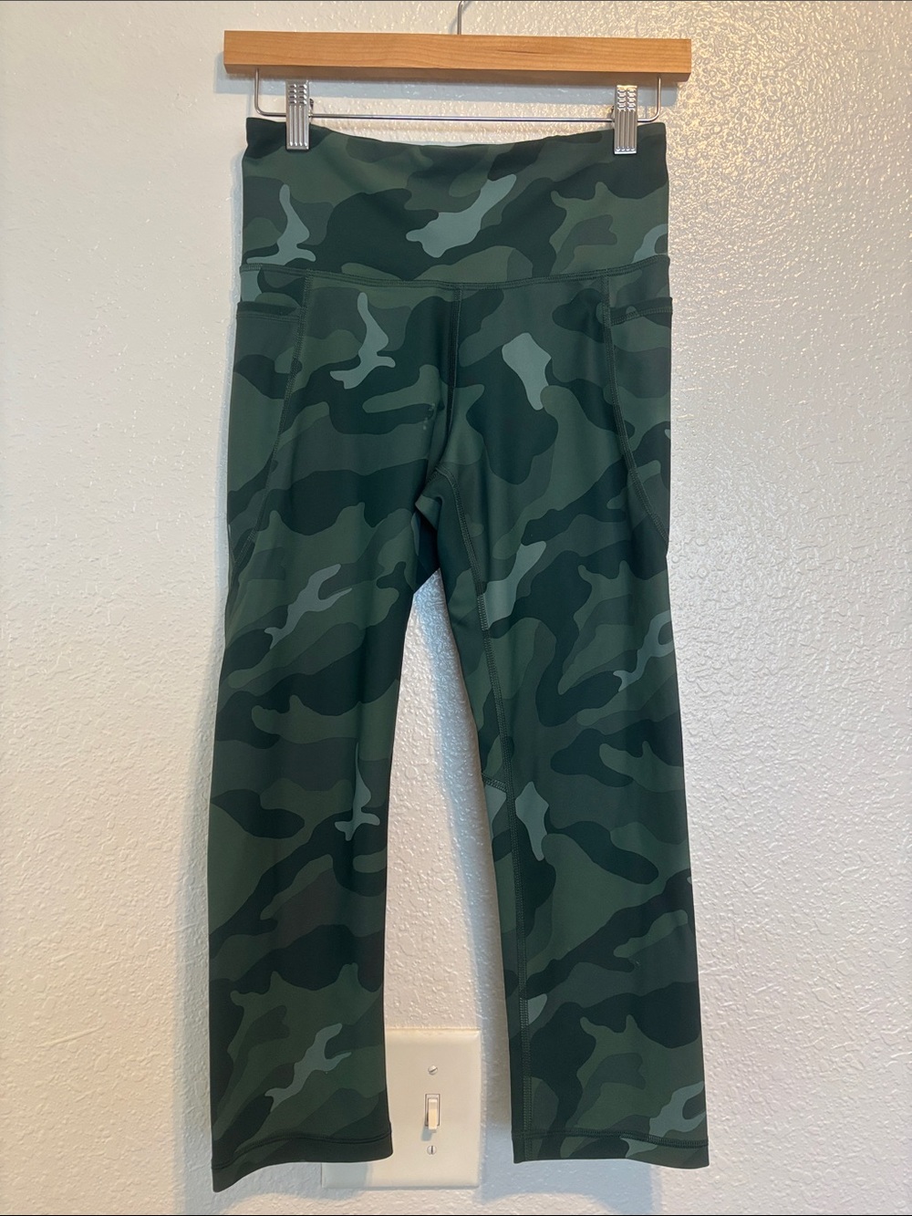 Women's Camo Print High-Rise Leggings - Green